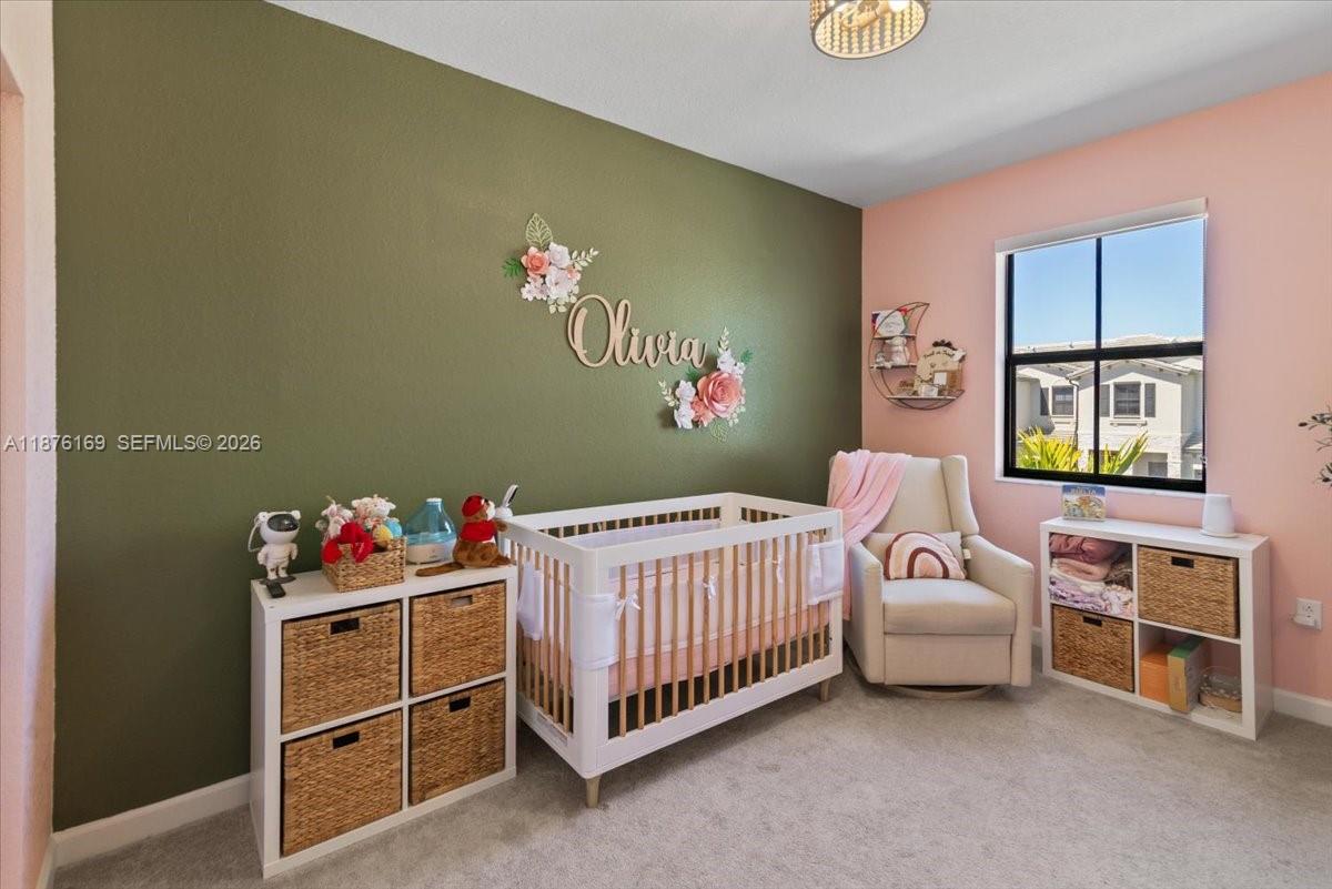 PINE ISLE - Residential