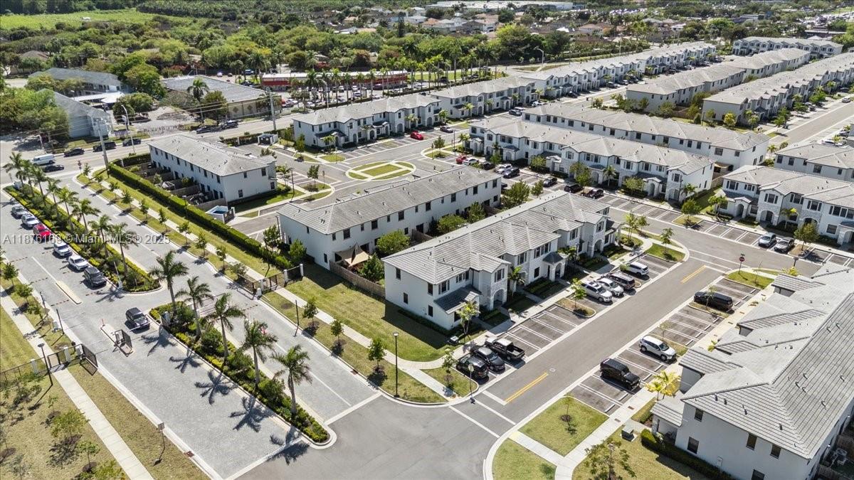 PINE ISLE - Residential