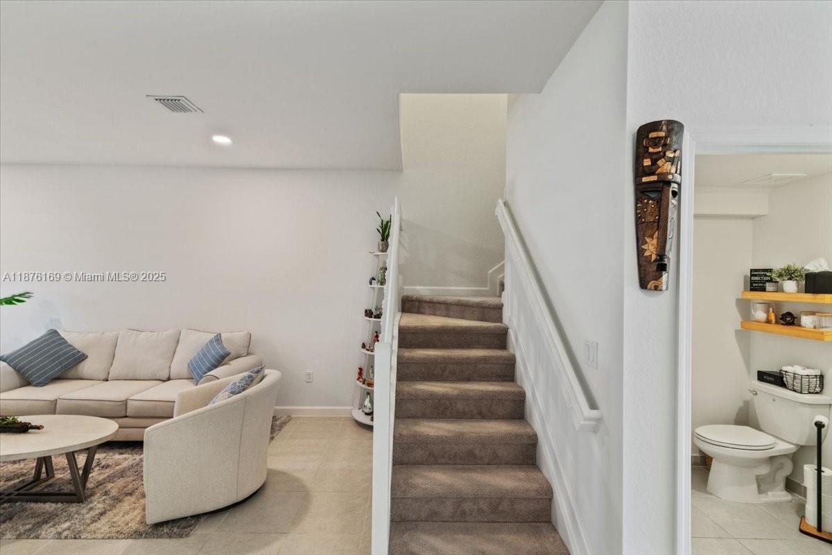 PINE ISLE - Residential