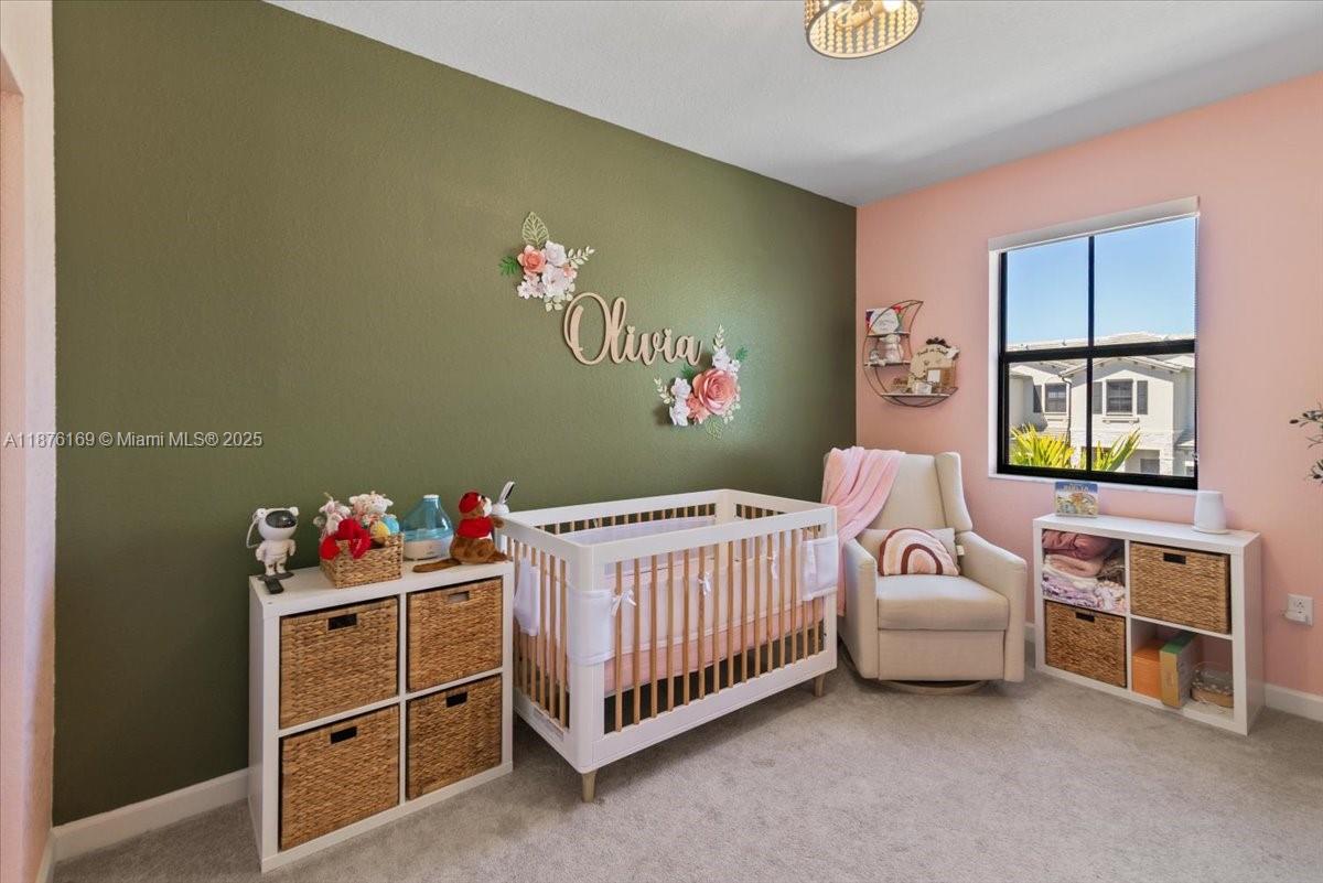 PINE ISLE - Residential