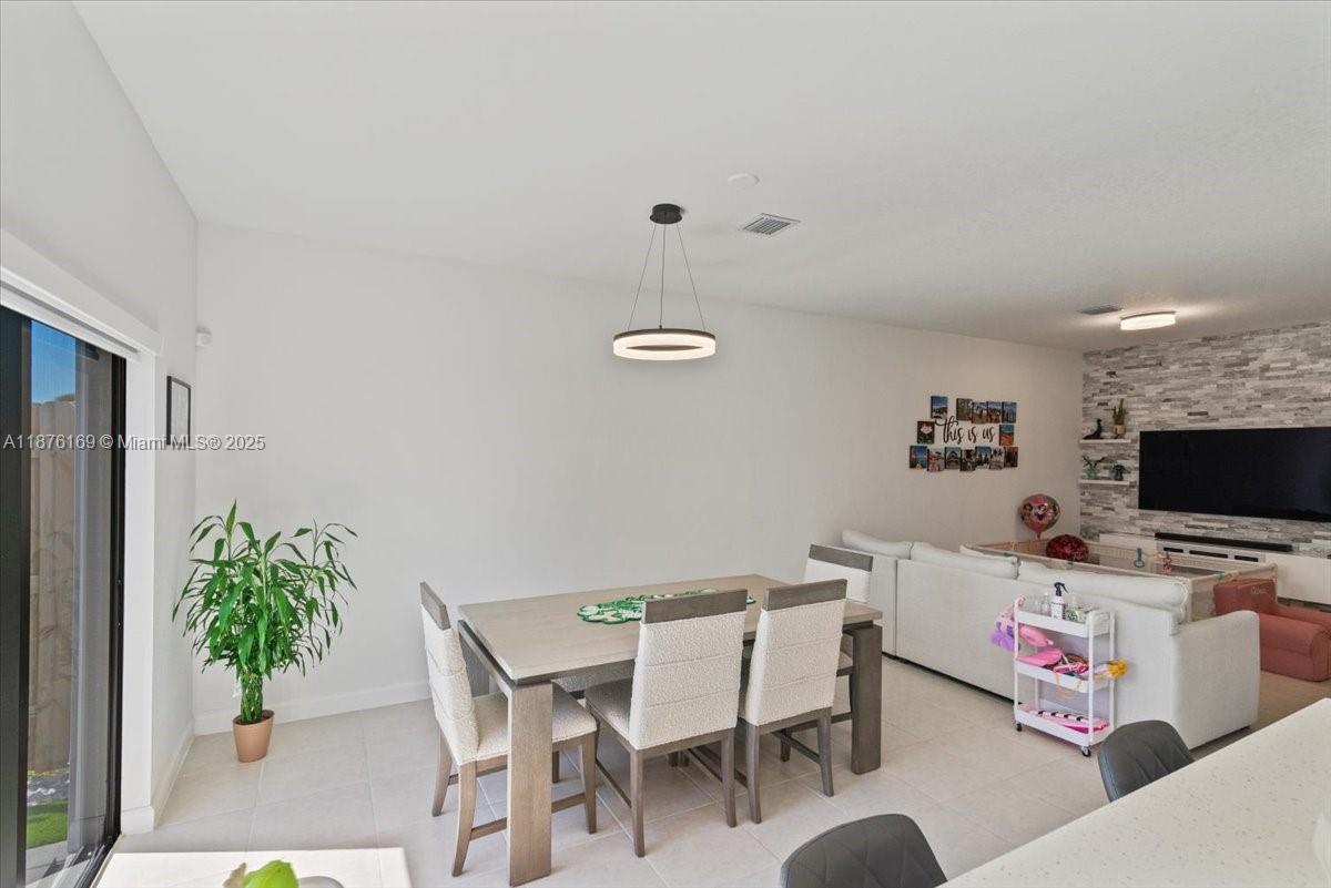 PINE ISLE - Residential