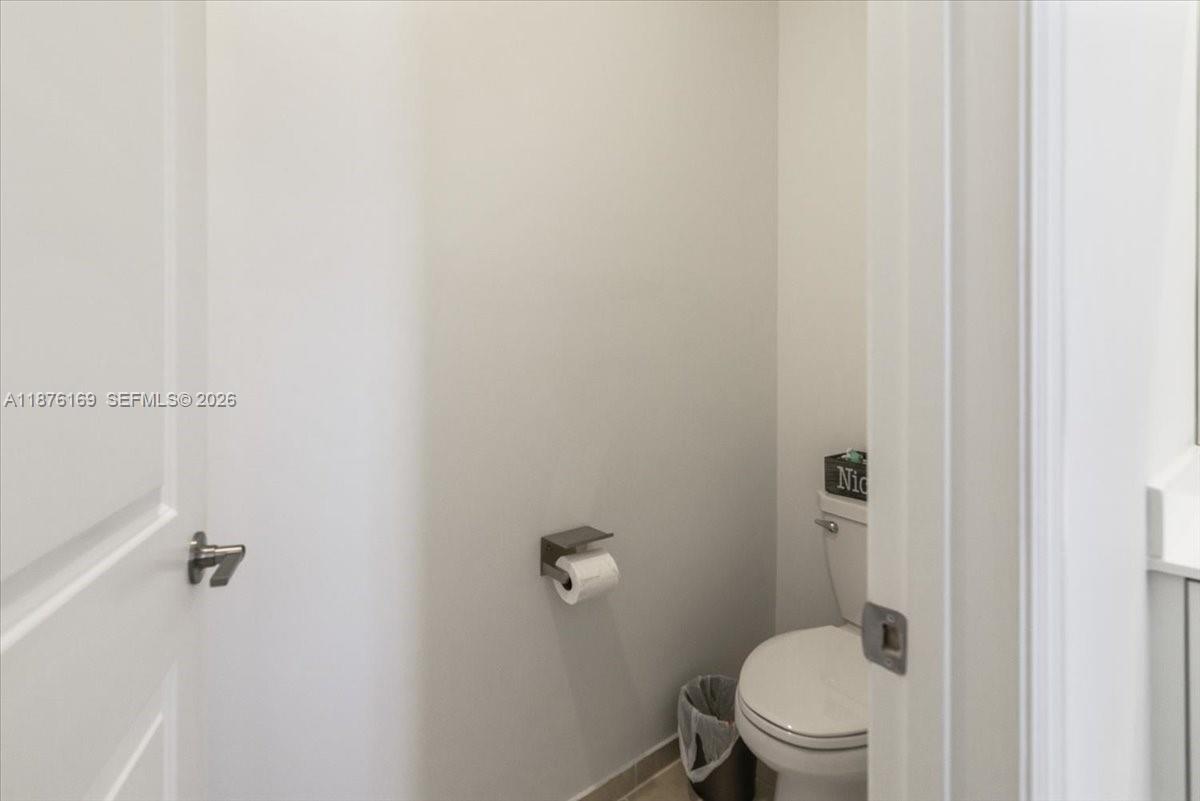 PINE ISLE - Residential