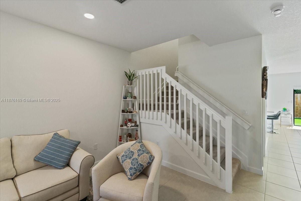 PINE ISLE - Residential