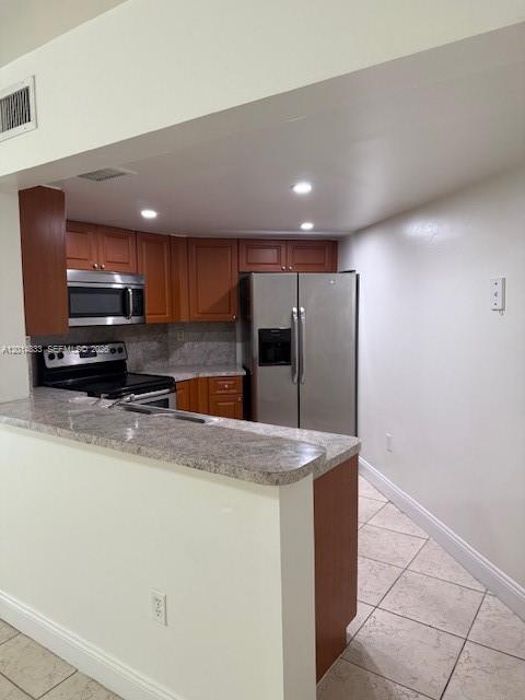 SOLEIL AT FONTAINEBLEAU C - Residential Lease