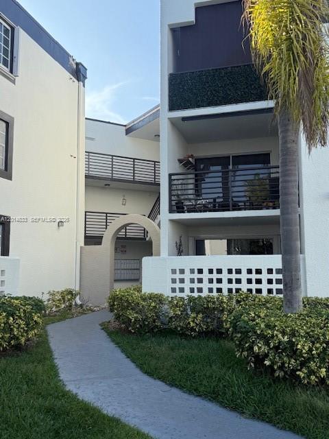 SOLEIL AT FONTAINEBLEAU C - Residential Lease