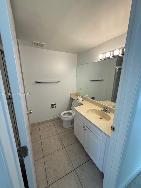 SOLEIL AT FONTAINEBLEAU C - Residential Lease