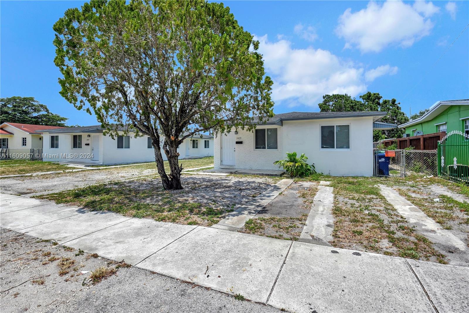 AVOCADO PARK - Residential Income