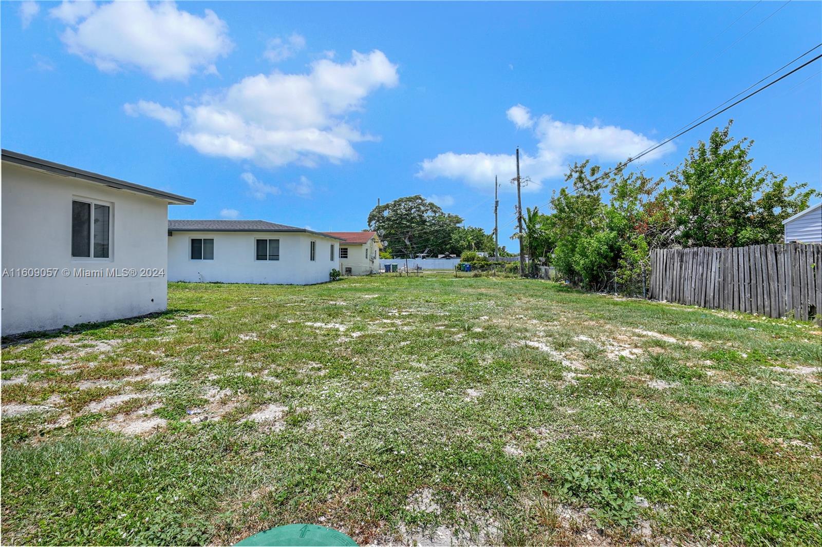 AVOCADO PARK - Residential Income