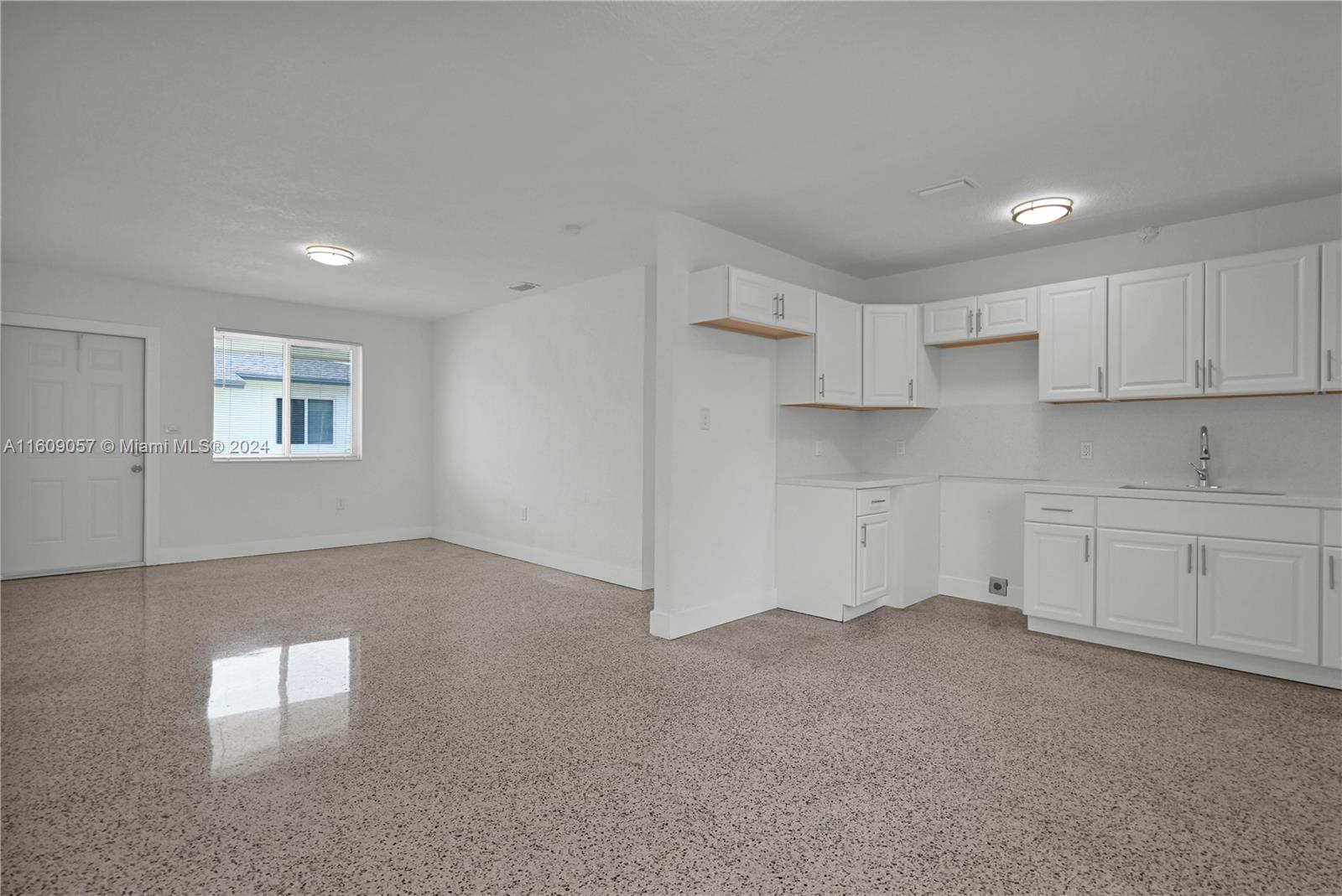 AVOCADO PARK - Residential Income