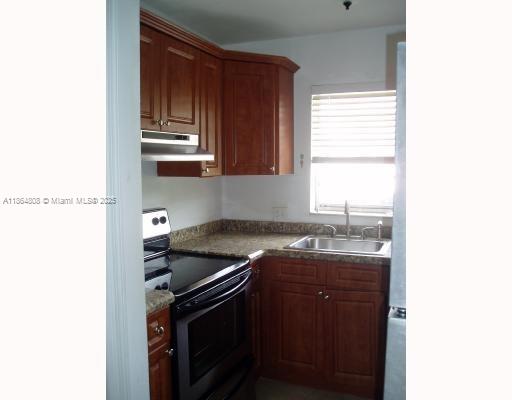 MOFFETT PLACE CONDO - Residential Lease