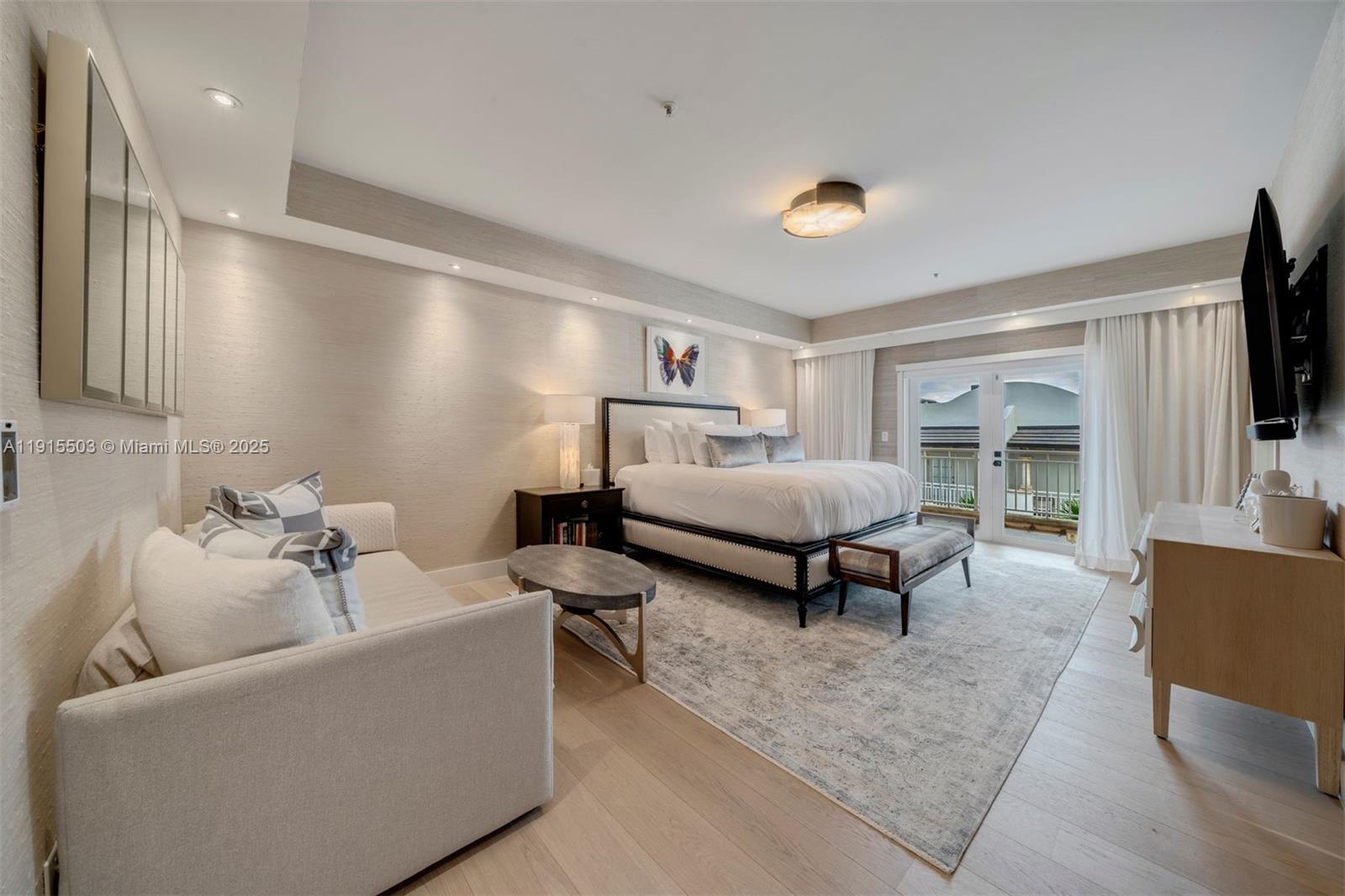 THE THS AT SUNSET HARBOUR - Residential