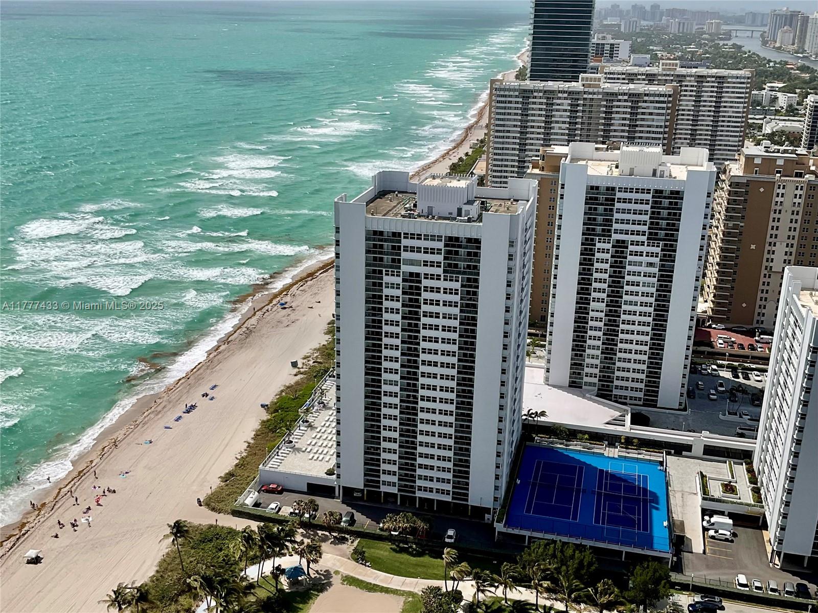 BEACH CLUB CONDO - Residential Lease
