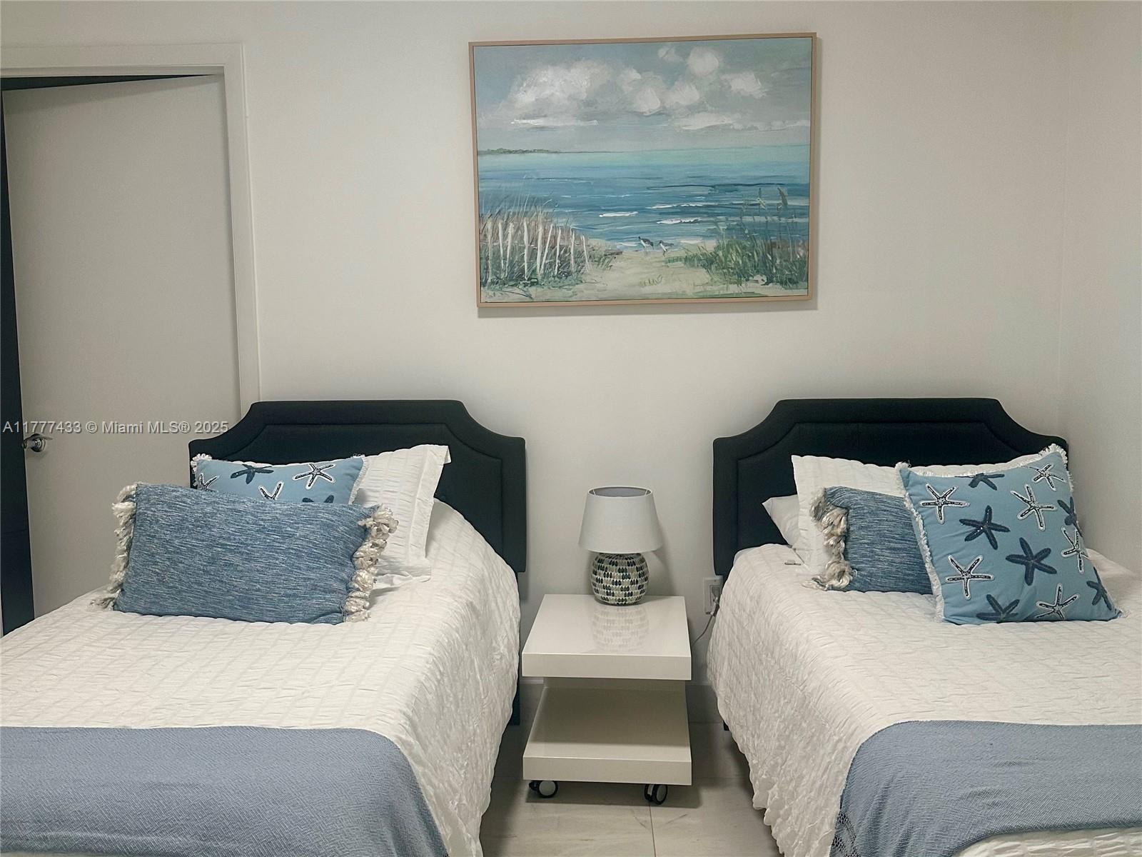 BEACH CLUB CONDO - Residential Lease