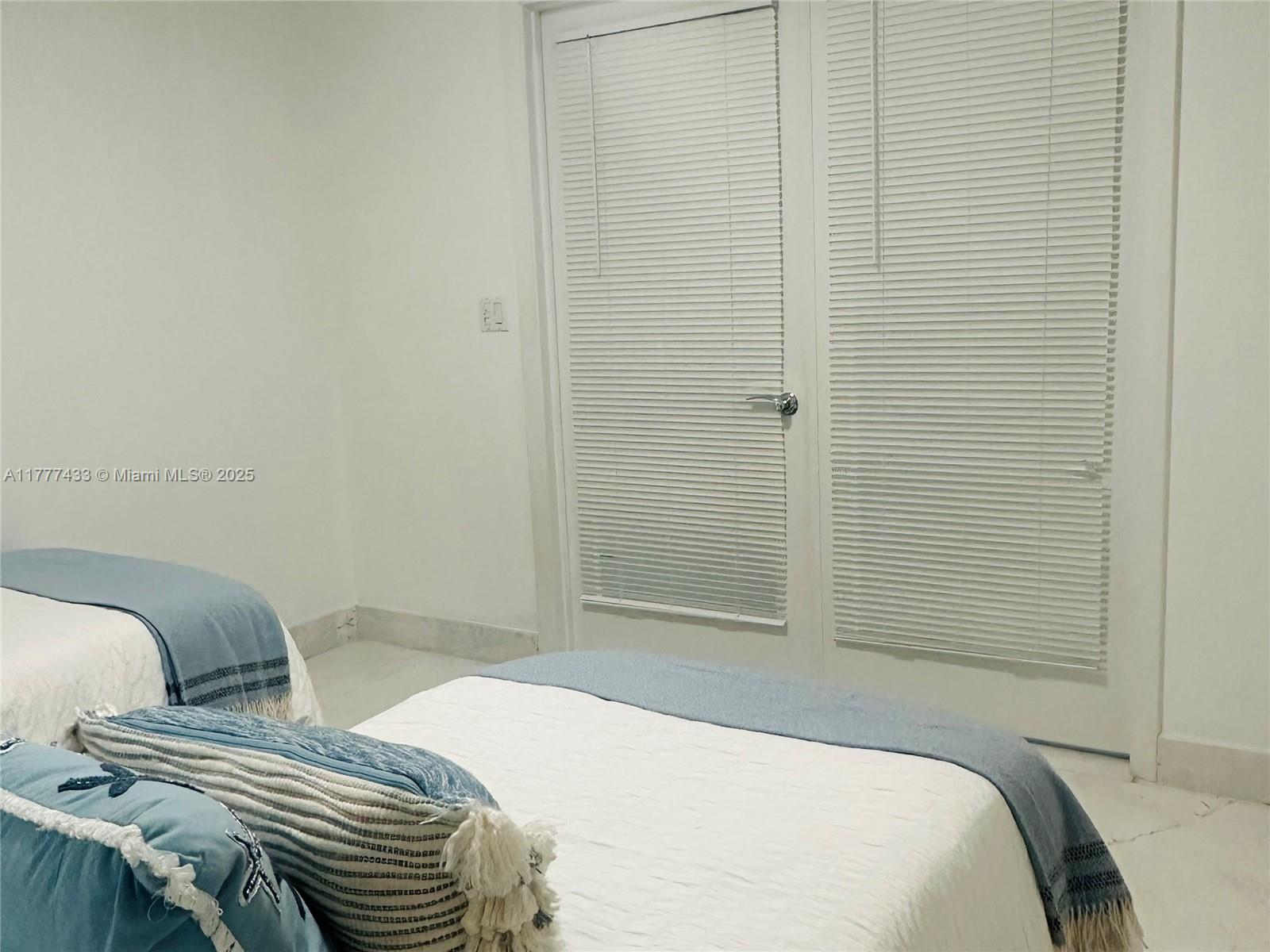 BEACH CLUB CONDO - Residential Lease