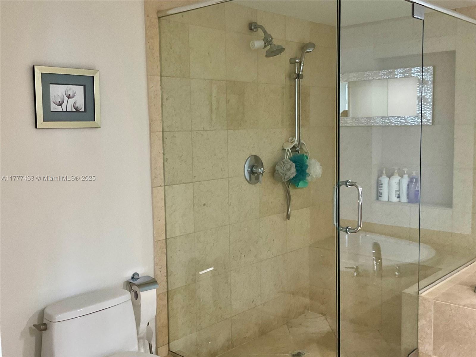 BEACH CLUB CONDO - Residential Lease