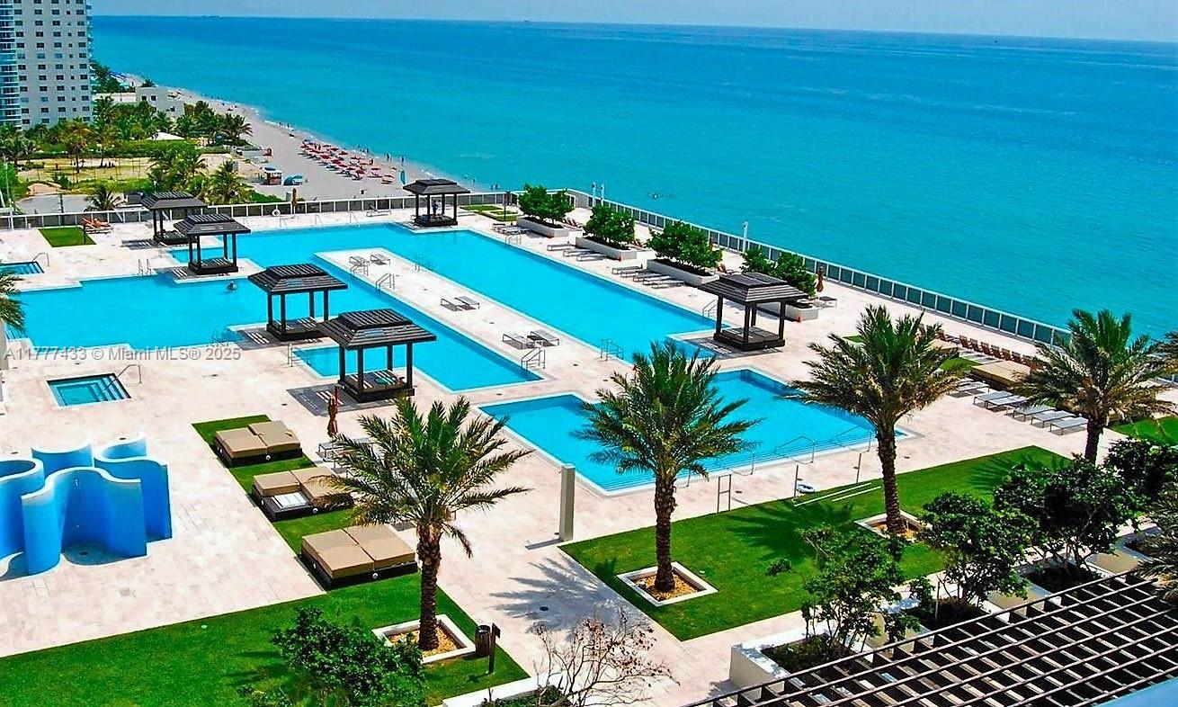 BEACH CLUB CONDO - Residential Lease