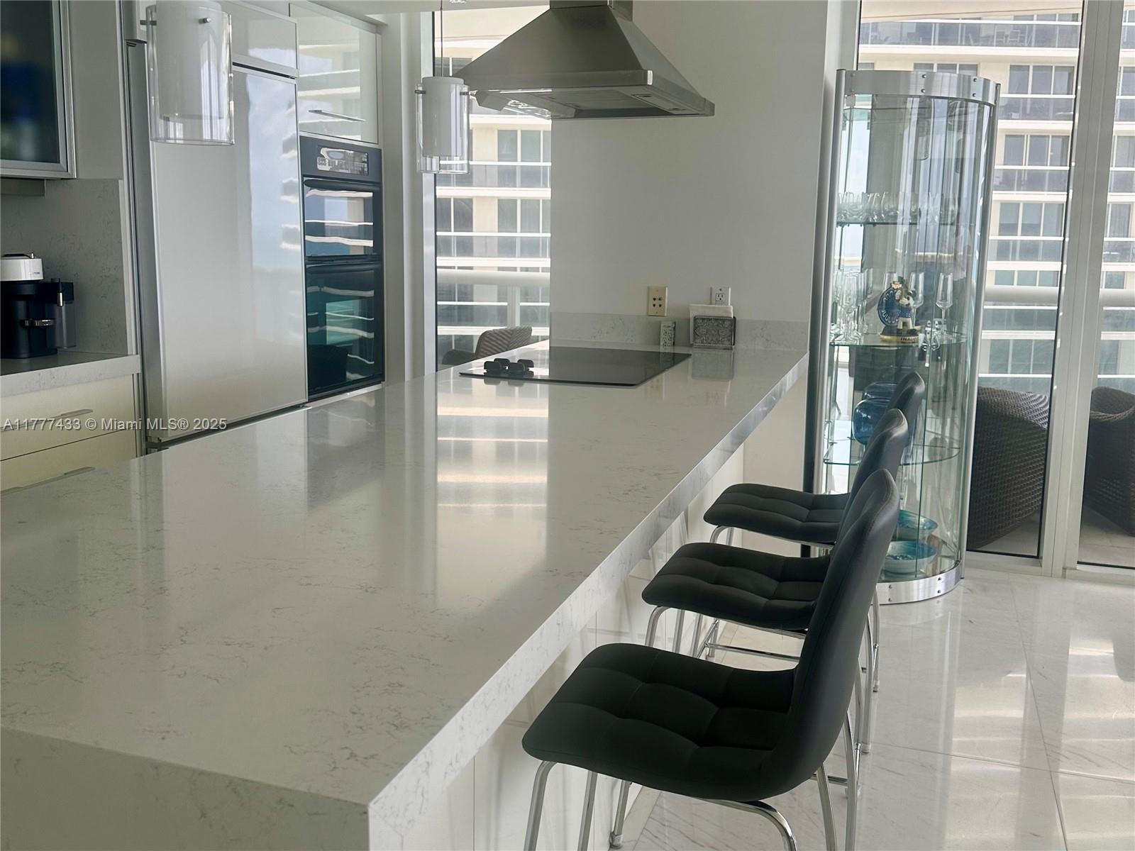 BEACH CLUB CONDO - Residential Lease