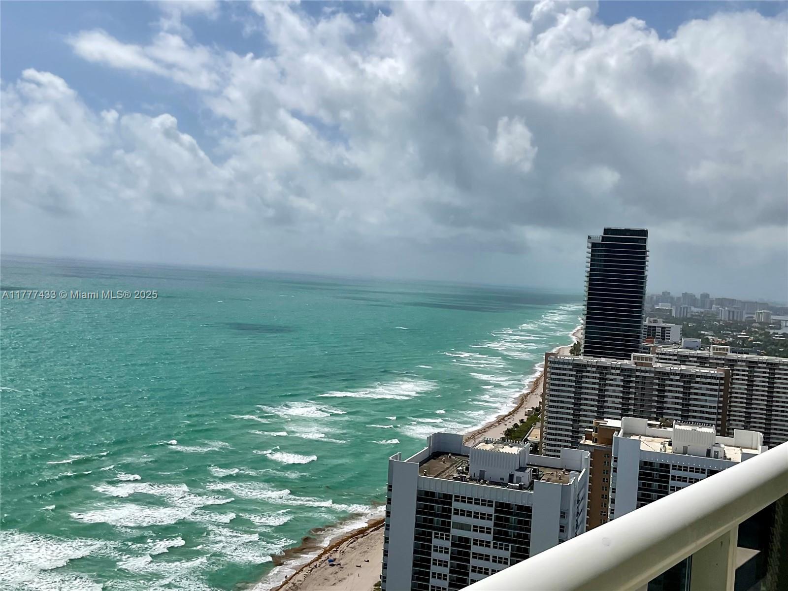 BEACH CLUB CONDO - Residential Lease