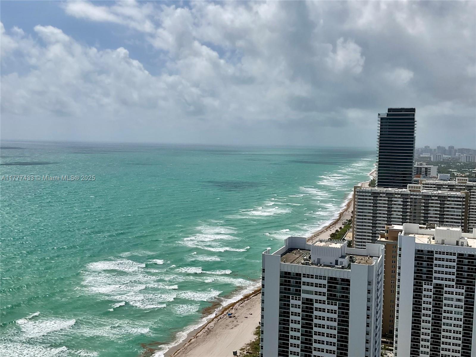 BEACH CLUB CONDO - Residential Lease