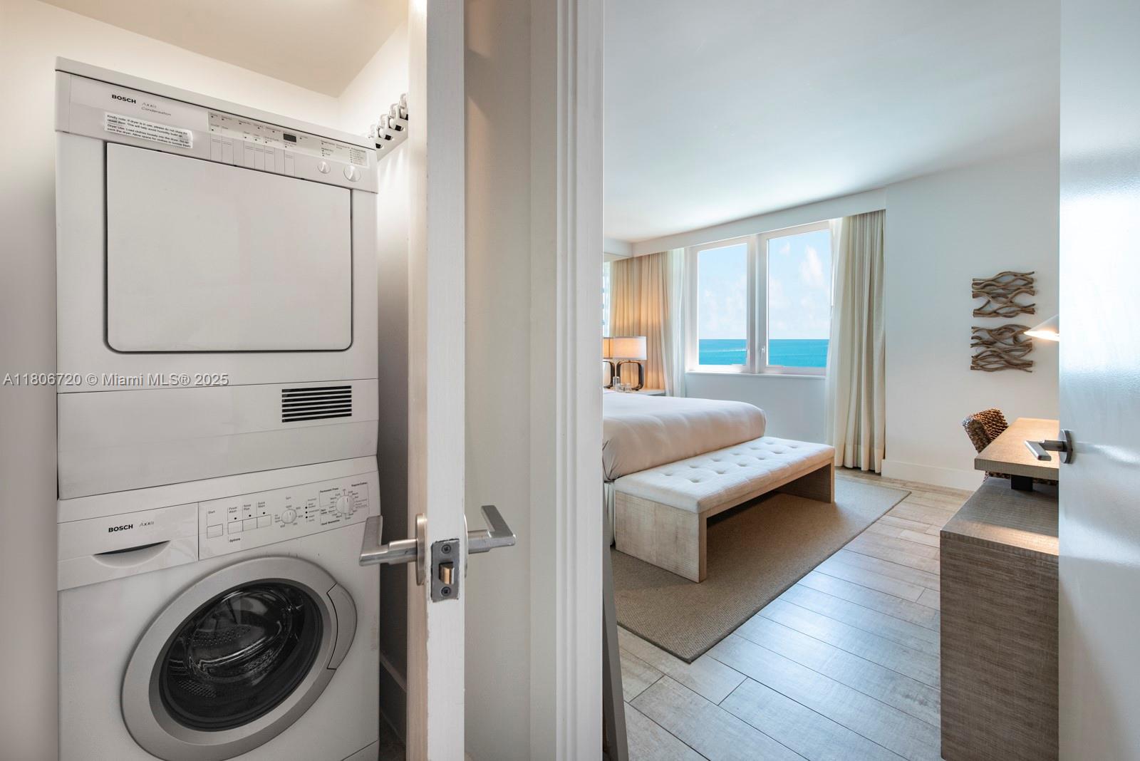 1 HOTEL & HOMES - Residential Lease