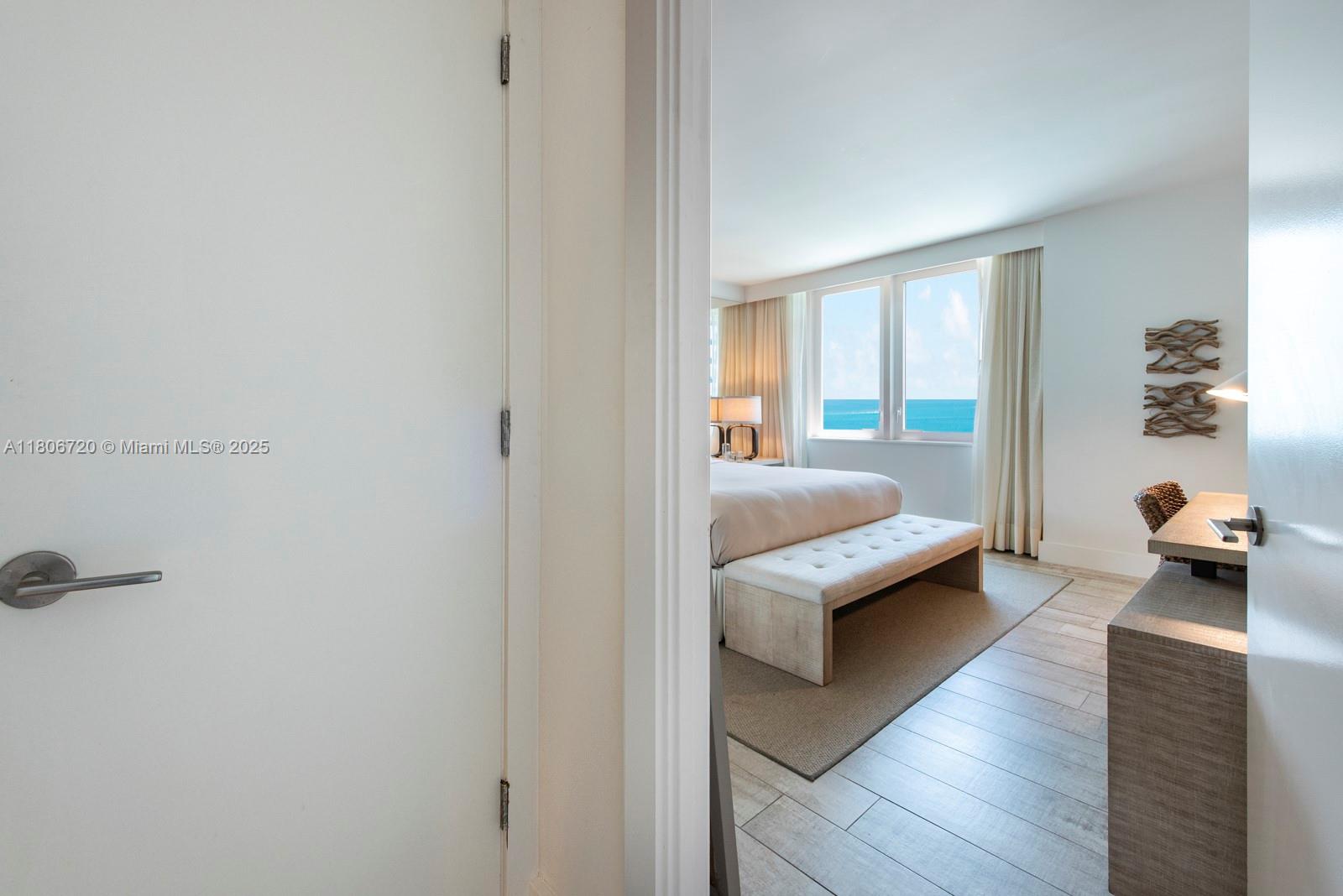 1 HOTEL & HOMES - Residential Lease