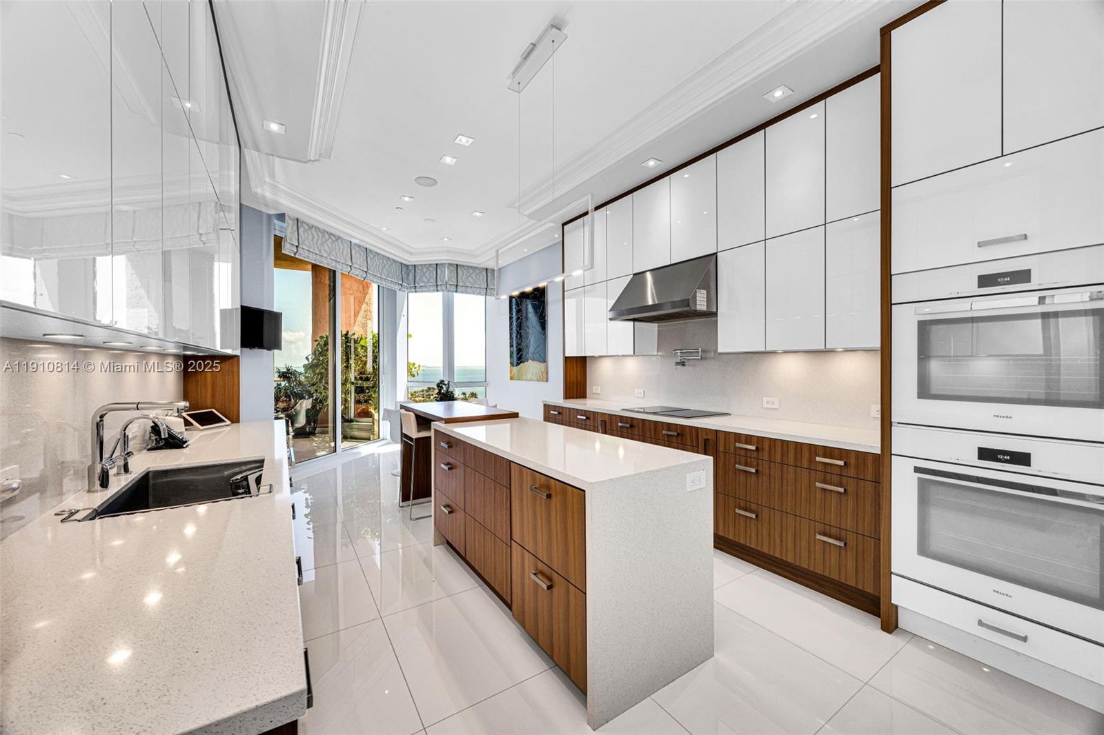 THE GABLES CONDO - Residential