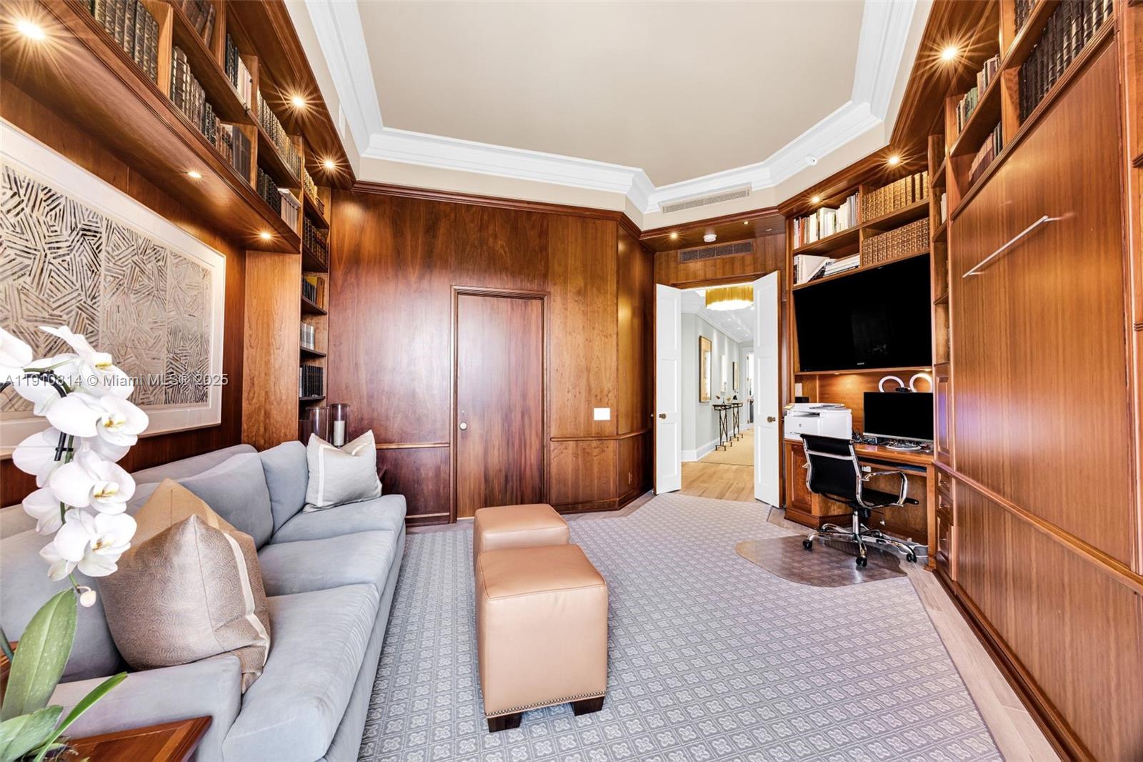 THE GABLES CONDO - Residential