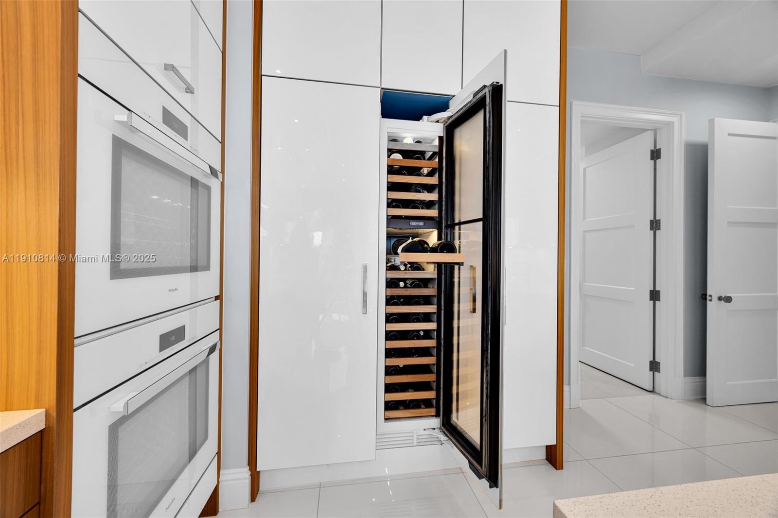 THE GABLES CONDO - Residential