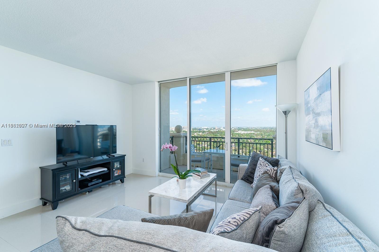 3232 SW 22nd Ter 1910