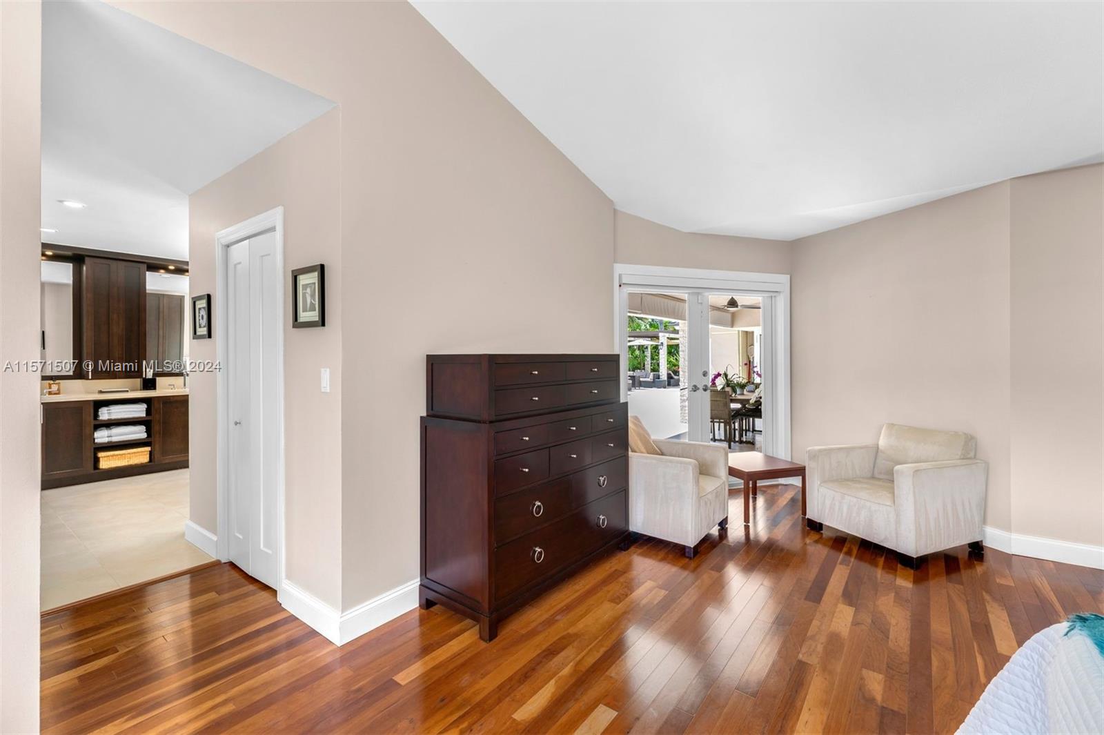 FLAMINGO GARDENS ESTATES - Residential