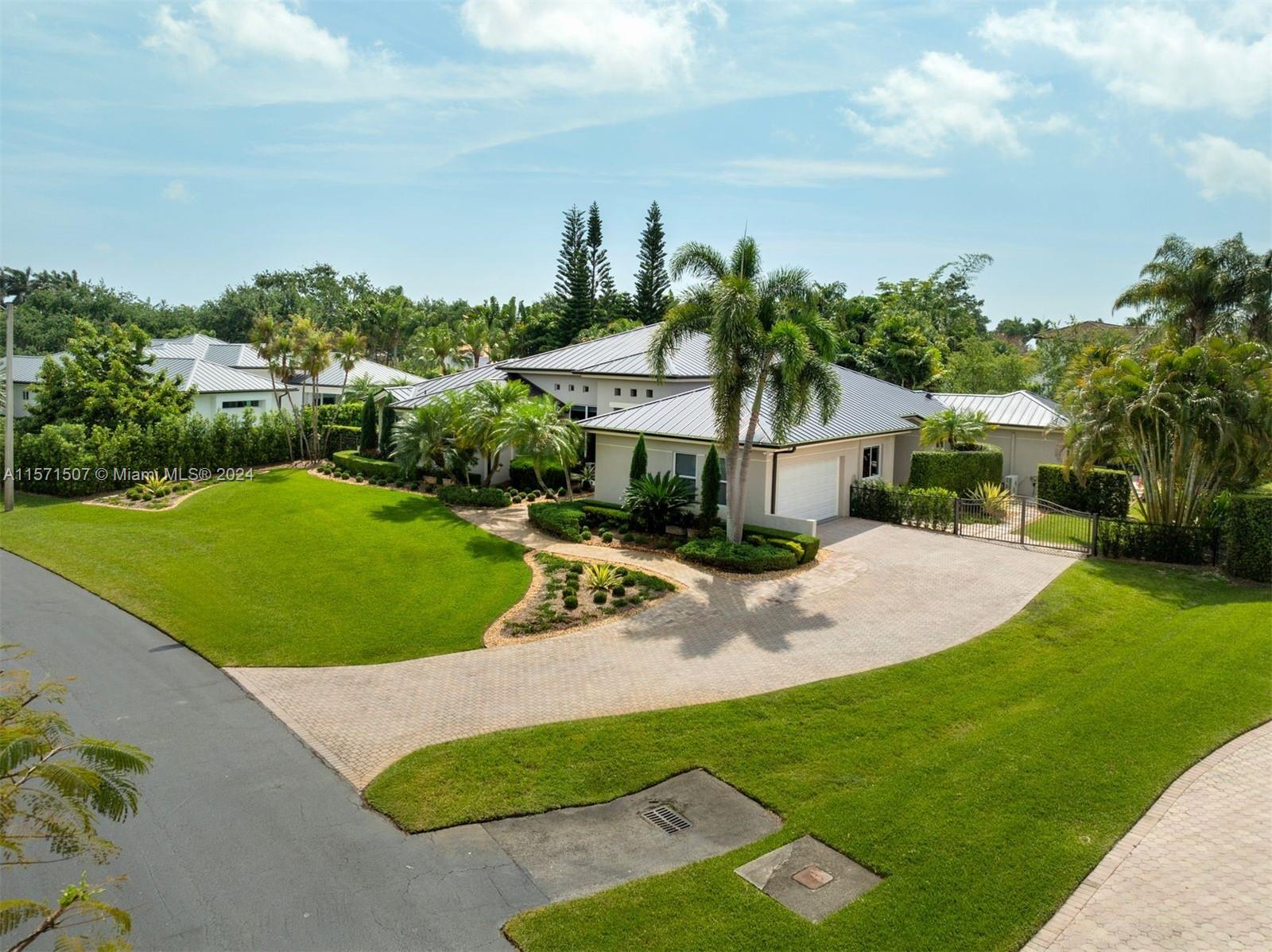 FLAMINGO GARDENS ESTATES - Residential
