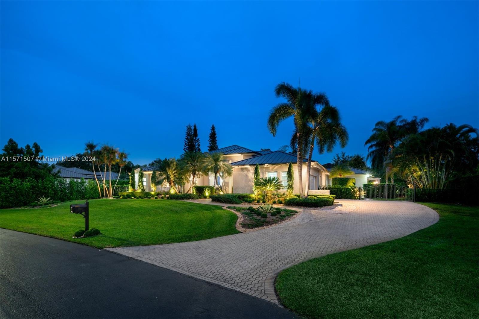 FLAMINGO GARDENS ESTATES - Residential