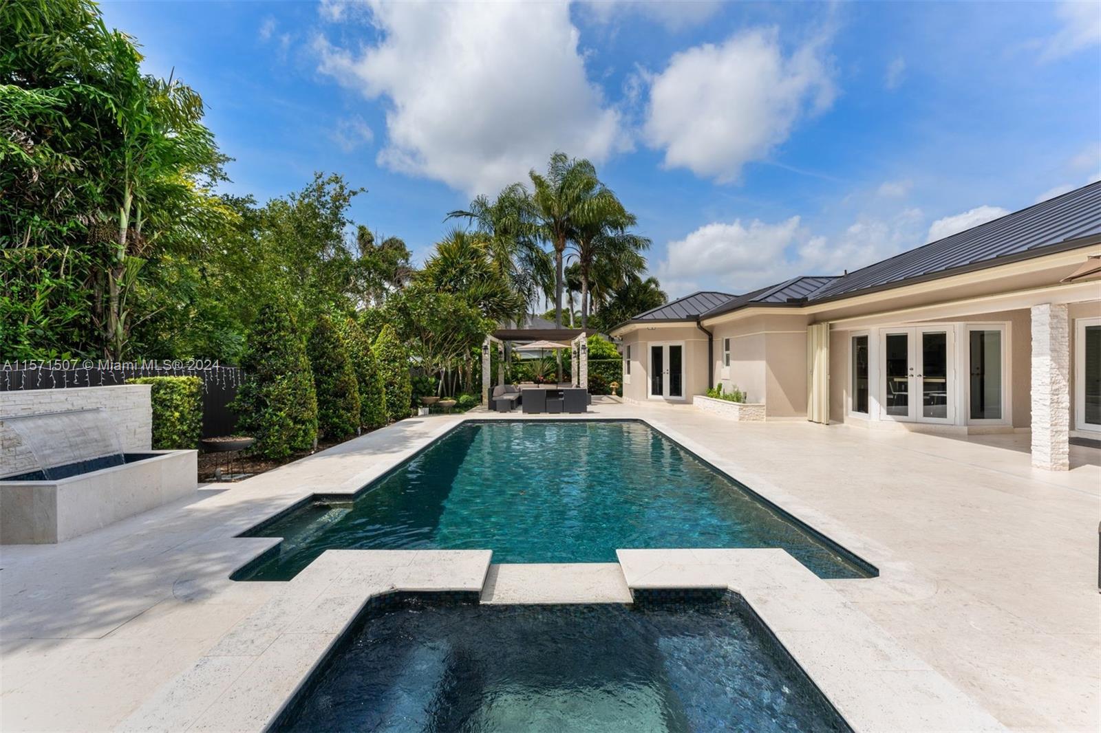 FLAMINGO GARDENS ESTATES - Residential