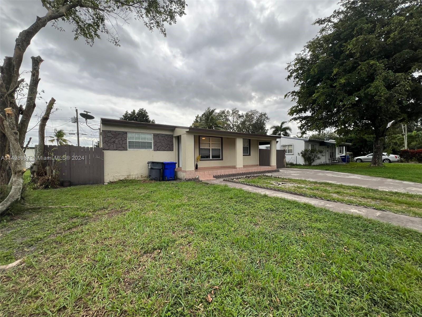 HOLLYWOOD HEIGHTS ESTATES - Residential