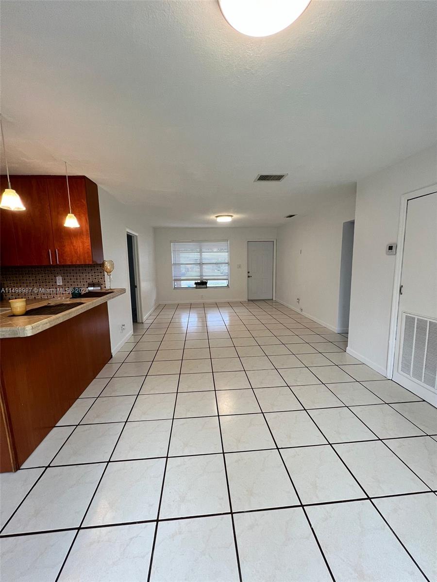 HOLLYWOOD HEIGHTS ESTATES - Residential