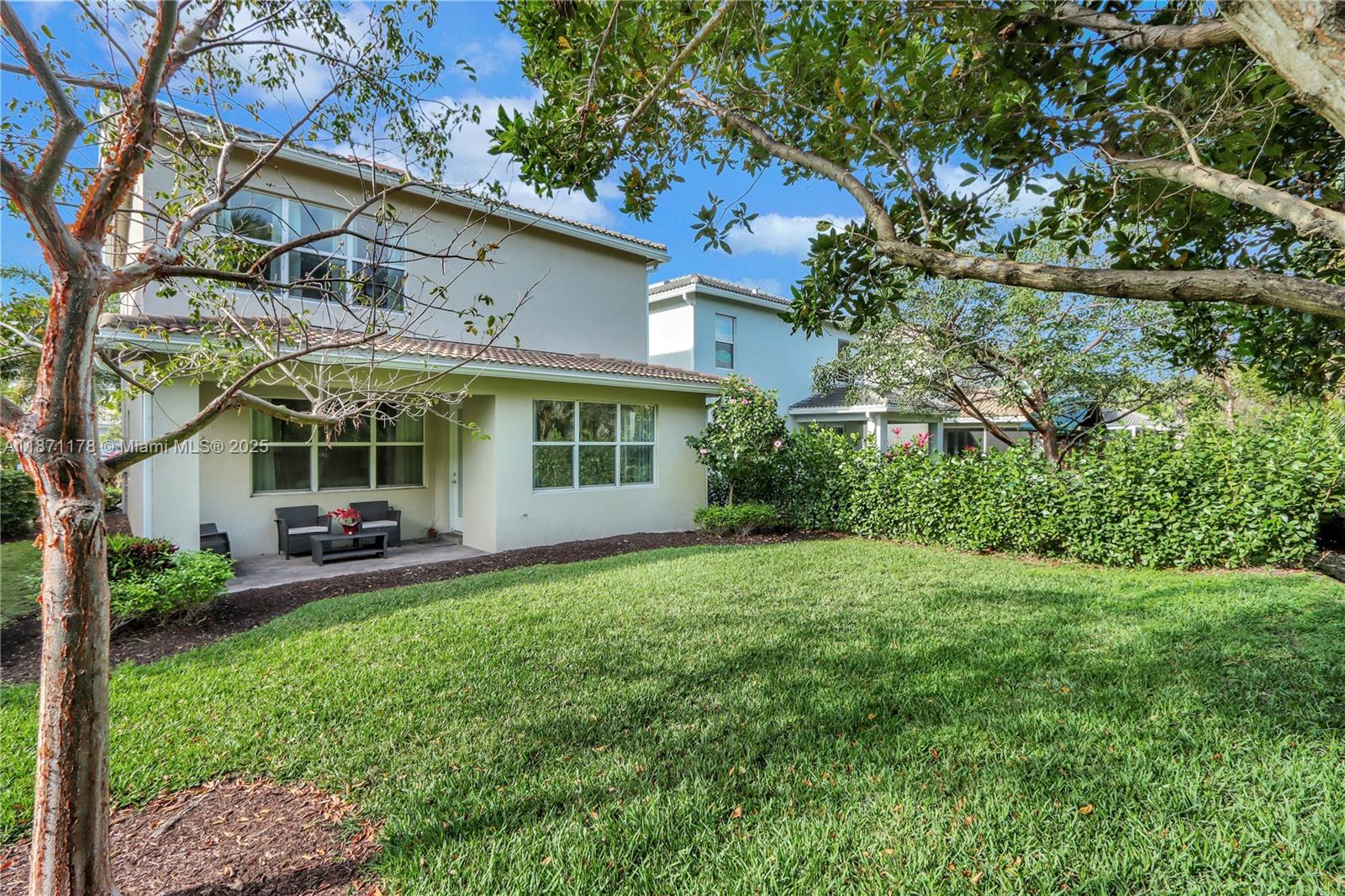 HILLCREST COUNTRY CLUB NO - Residential