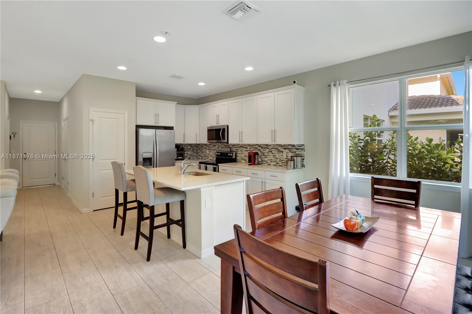 HILLCREST COUNTRY CLUB NO - Residential