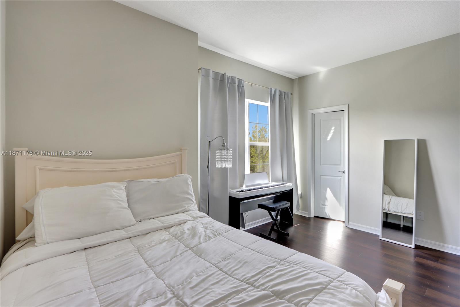 HILLCREST COUNTRY CLUB NO - Residential