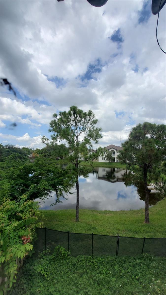 IBIS VILLAS AT DORAL COND - Residential Lease