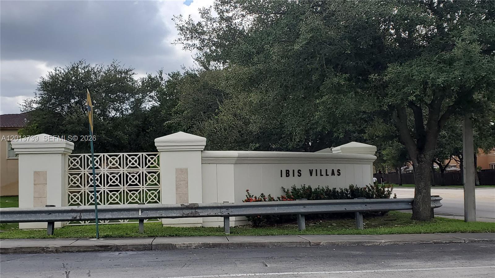 IBIS VILLAS AT DORAL COND - Residential Lease