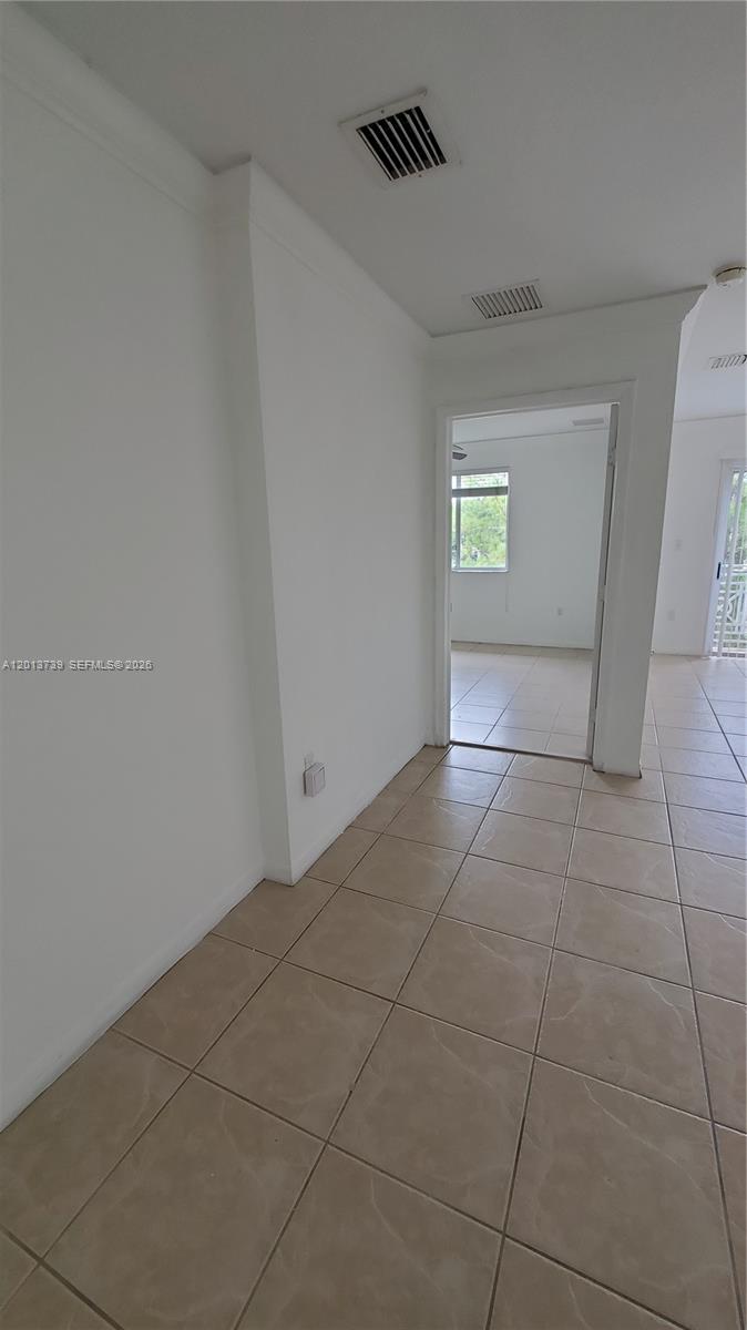 IBIS VILLAS AT DORAL COND - Residential Lease