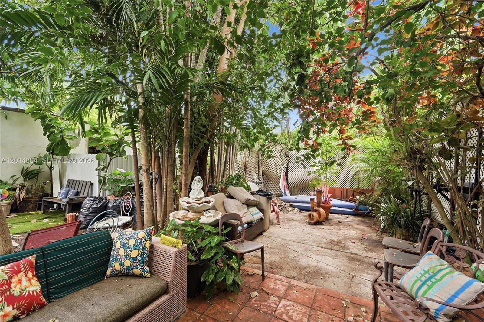FLAGLER LAWN - Residential