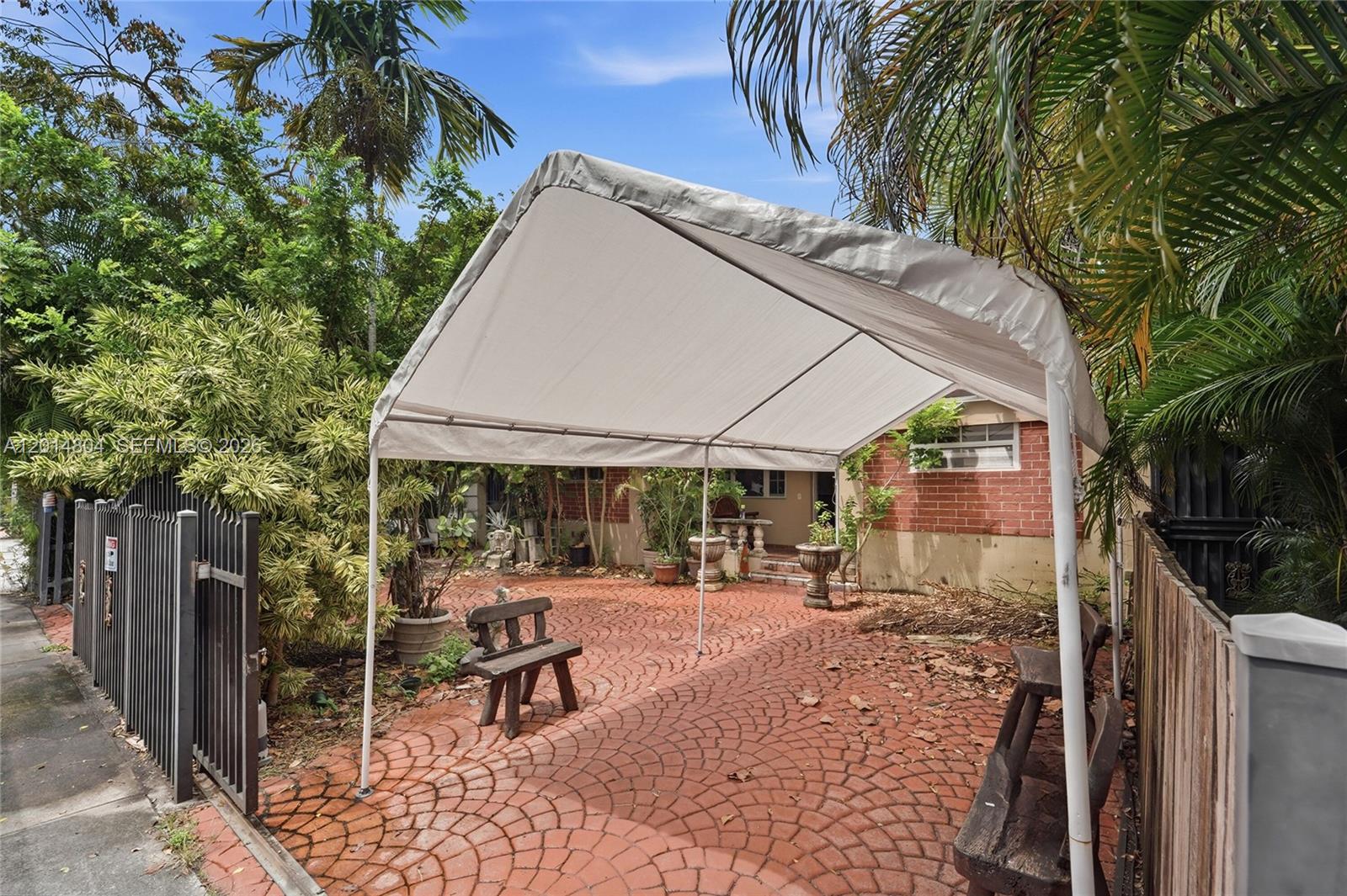 FLAGLER LAWN - Residential