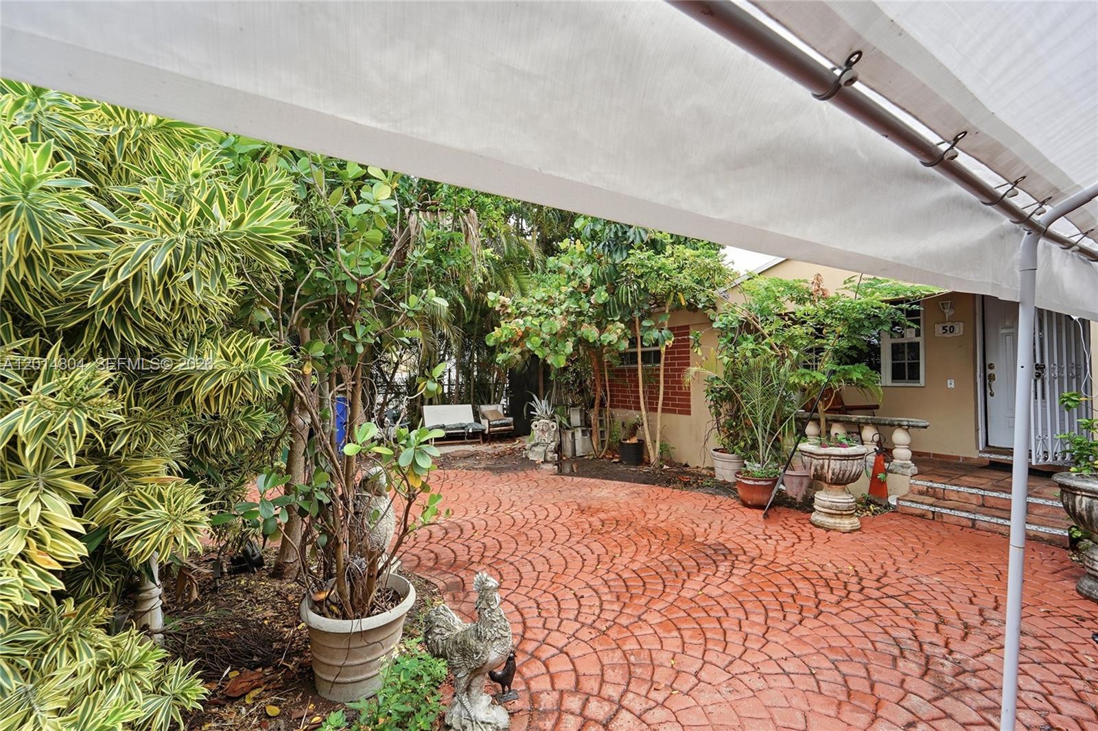 FLAGLER LAWN - Residential