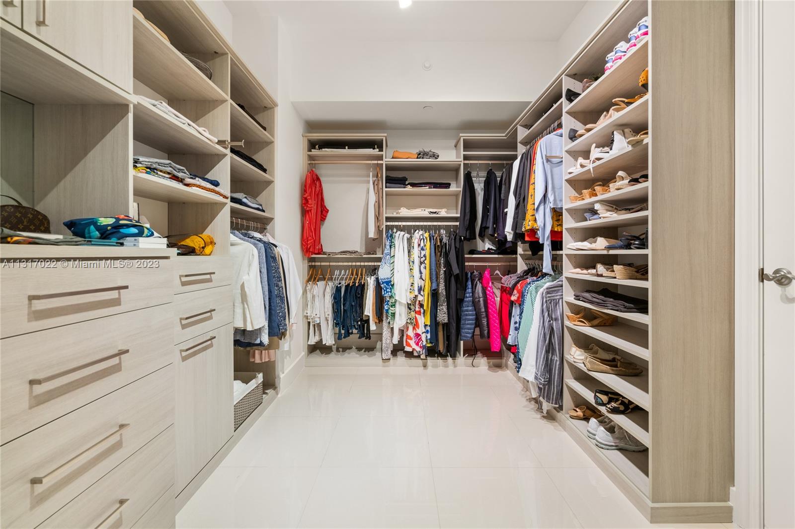 2700 NORTH OCEAN CONDO - Residential