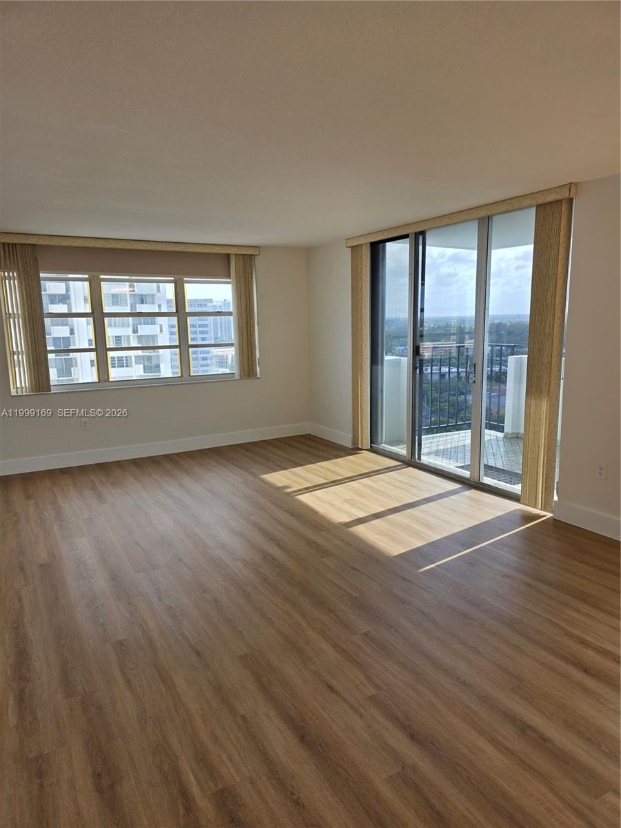 COMMODORE PLAZA CONDO - Residential