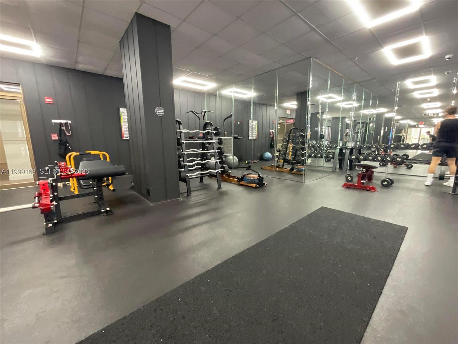 COMMODORE PLAZA CONDO - Residential