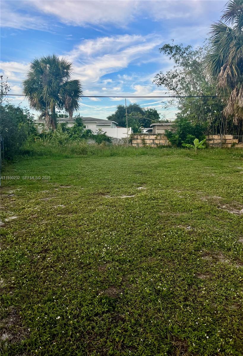 LAUDERDALE MANORS AMD PLA - Residential