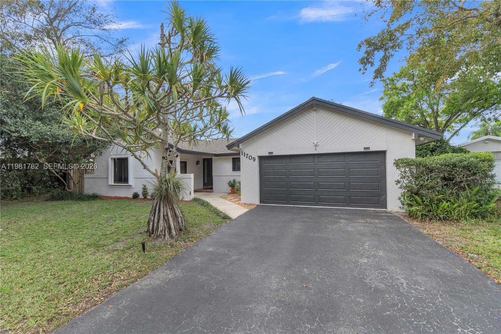 STONEBRIDGE PHASE 1 - Residential