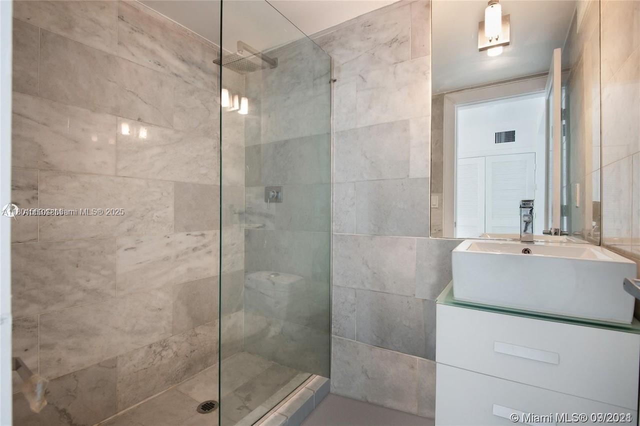 928 JEFFERSON CONDO - Residential